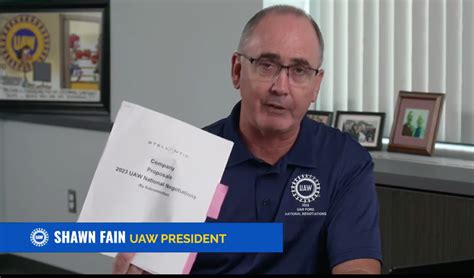 UAW President Shawn Fain throws Stellantis contract proposal in trash | Automotive News