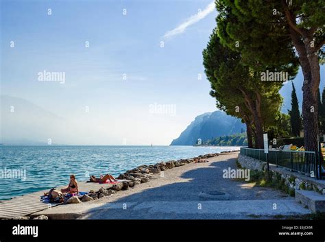 The beach in Limone sul Garda, Lake Garda, Lombardy, Italy Stock Photo - Alamy