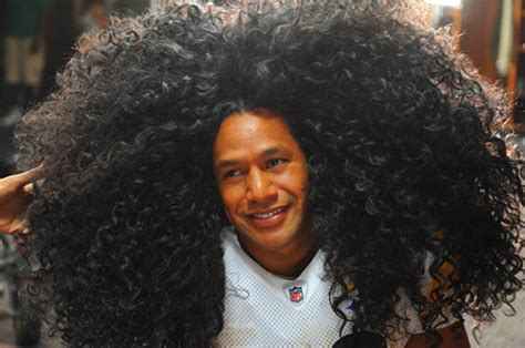 Troy Story: NFL Star About His Long Hair – and Frizz! - Beautygeeks