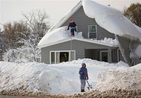 Deadly storm dumps nearly 6 feet of snow on upstate NY, with more ...