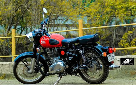 King Redditch Red House of Royal Enfield Of Classic 350 | Royal enfield ...