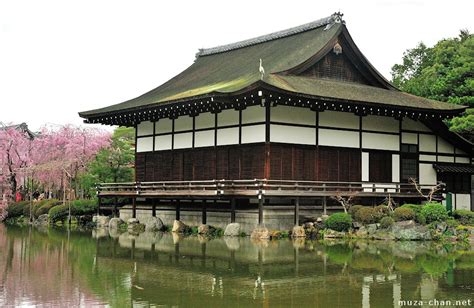 Japanese traditional architecture, Irimoya-zukuri