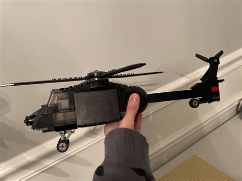 Lego Black Hawk helicopter moc with opening side doors and retractable landing gear! 🇺🇸 : r/lego