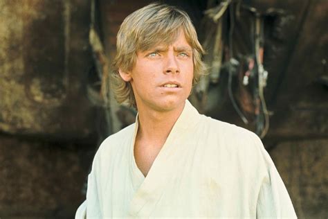 Mark Hamill Fan-Casts a Young Luke Skywalker — GeekTyrant