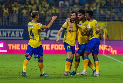 Kerala Blasters FC grab pole position with a 1-0 victory against Hyderabad FC - Football Counter