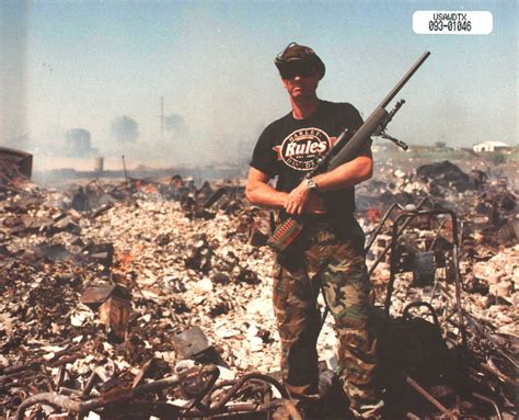 FBI agent on the smoldering ruins of Waco compound, 1993 : r/dragonutopia