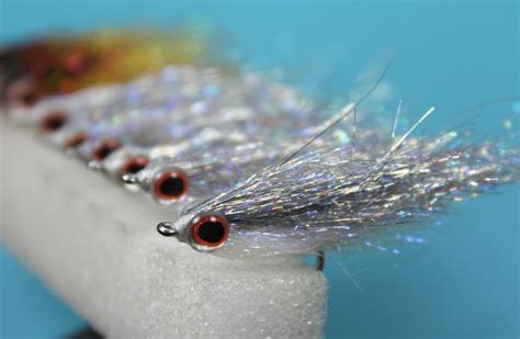 saltwater baitfish fly patterns - Google Search | Fly fishing flies pattern, Saltwater flies ...