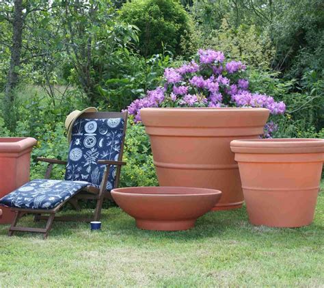 500 litre Prestige extra large terracotta style pot planter – Freeflush ...