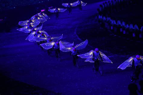 Live Blogging the Olympics Opening Ceremony Broadcast - NYTimes.com