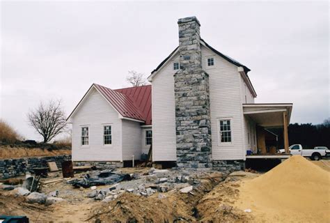 Old farmhouse restoration - Handmade Houses... with Noah Bradley