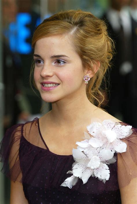 Prisoner of Azkaban UK Premiere 2004 - Emma Watson Photo (3182505) - Fanpop