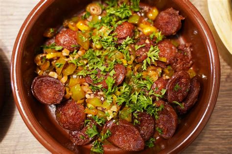 Tapas: Gebratene Chorizo und Paprika in Rotwein - Jürgen kocht