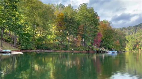 Lake Santeetlah in Robbinsville, North Carolina - YouTube