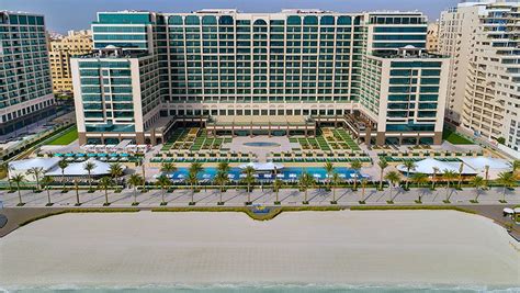 In pics: Hilton’s new Palm Jumeirah property in Dubai – Business Traveller