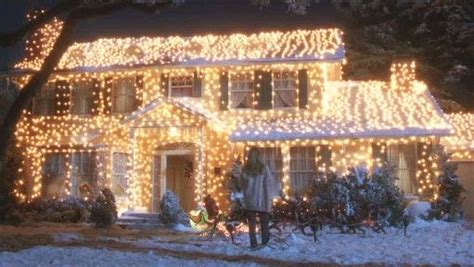 Tammy Walton Viral: Christmas Vacation House Lights