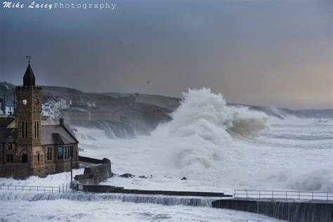 Waves Surf Art Gallery – Porthleven | Mike Lacey Photography » Perfect Storm