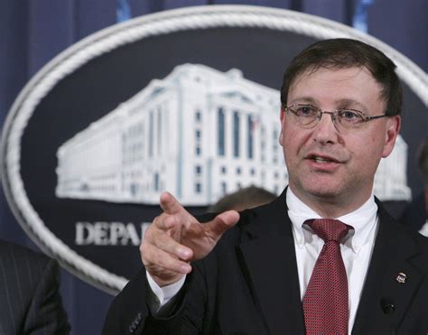 Chuck Rosenberg appointed acting DEA administrator - CBS News