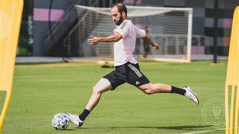 Higuaín faces high expectations with Inter Miami | South Florida Media ...