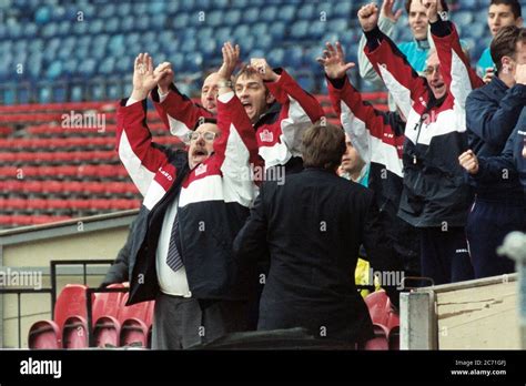 Ricky Tomlinson during filming as he plays Mike Bassett England manager at Wembley Stadium ...