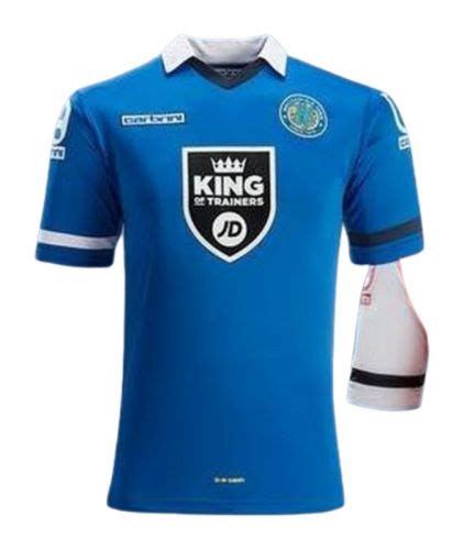 Macclesfield 2015-16 Kits