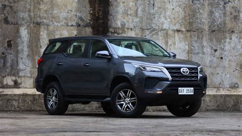 Review: 2021 Toyota Fortuner 2.4 4x2 G AT | CarGuide.PH | Philippine ...