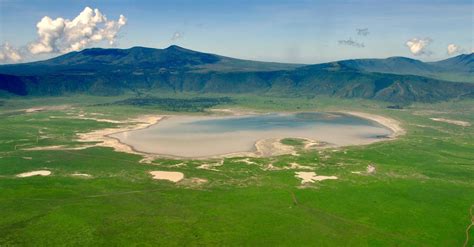 Crater Lake in Ngorongoro Lake Magadi - ngorongoro crater