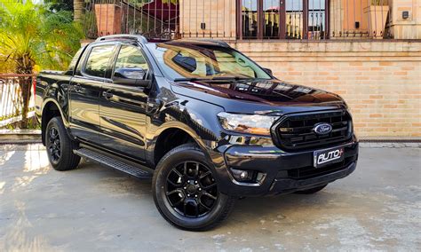 Ford Ranger Black: urbana, elegante e bom custo-benefício | Avaliação