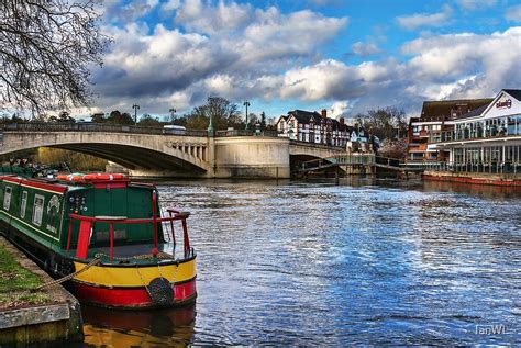 "Caversham Bridge in Reading" by IanWL | Redbubble