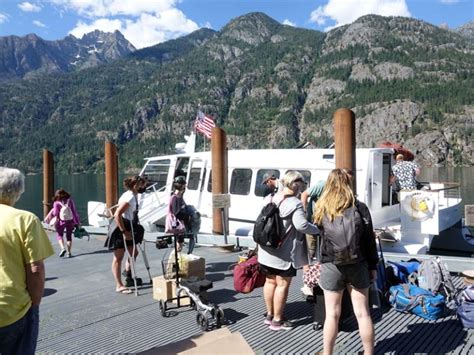 The Stehekin Ferry – Chelan.com