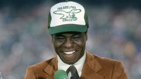 Irv Cross, NFL player, pioneer Black analyst, dies at 81 | FOX 29 ...