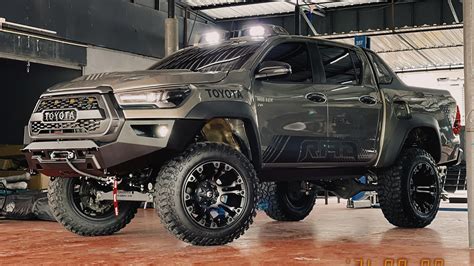 The RAD Pathfinder is a very tough-looking Toyota Hilux build