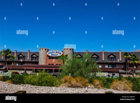 The London Bridge resort in Lake Havasu city Arizona Stock Photo - Alamy