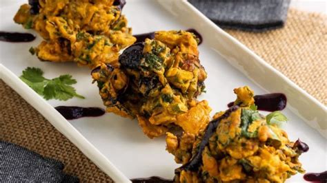 Blueberry & Spinach Pakoras by BC Blueberries