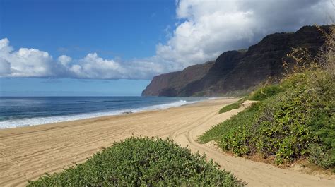 Polihale State Park Kauai West Side | North america travel, Travel spot, America travel