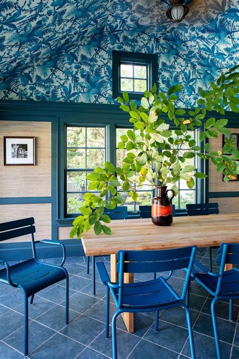 Tour a “Funky Traditional” New Jersey Home That Fully Embraces Power Clashing | Poolside decor ...