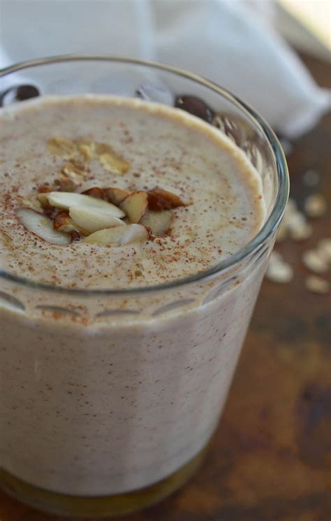 Almond Milk Breakfast Smoothie Recipe - WonkyWonderful