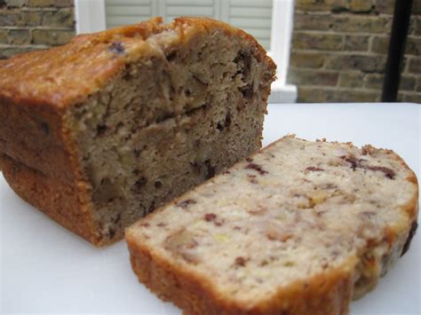 Banana, chocolate & walnut loaf - thelittleloaf