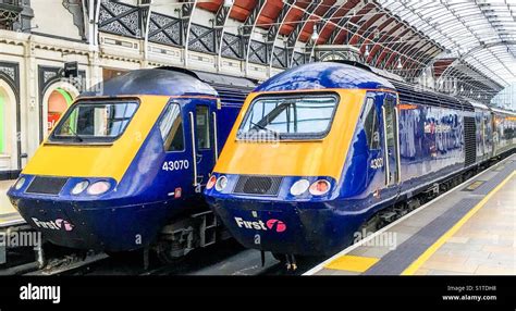 British high speed intercity 125 HST trains at Paddington train station ...