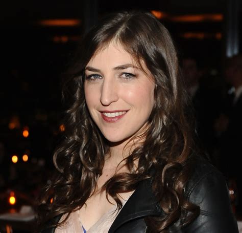 Have You Seen Mayim Bialik and Her Super Shiny Strands Lately?! | Glamour