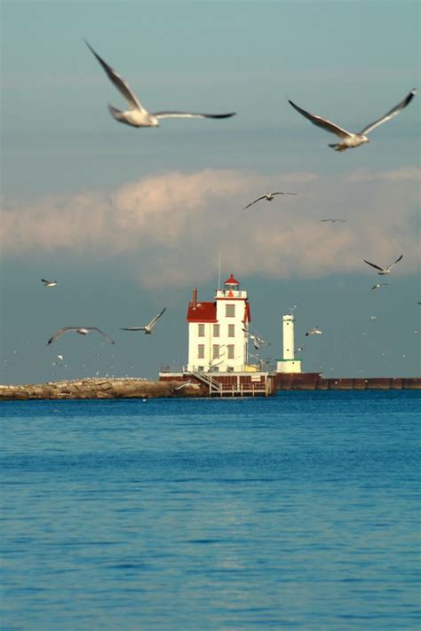 Lake Erie: Lake Erie Lighthouses