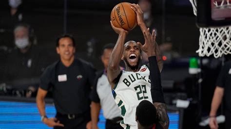 Bucks' Middleton to miss regular-season finale against Bulls - Sportsnet.ca