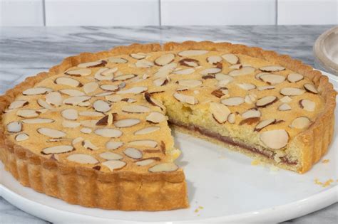 Classic Bakewell Tart