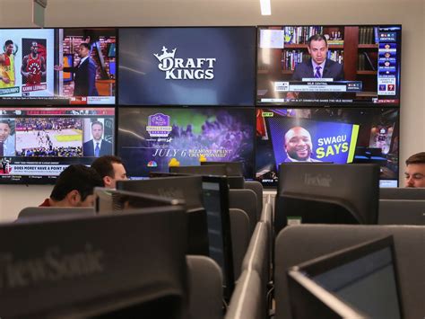 DraftKings Stock Gets Ball Call Ahead of Friday Earnings Report