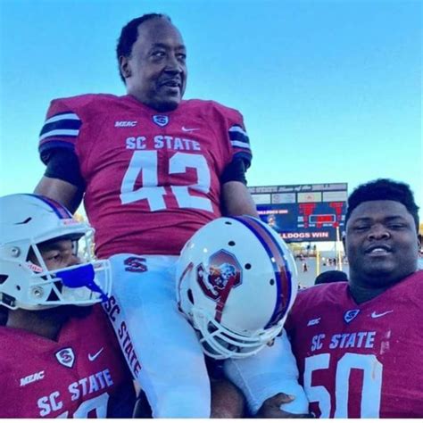 55-Year-Old Man Takes Handoff To Become Oldest College Football Player Ever - Daily Snark