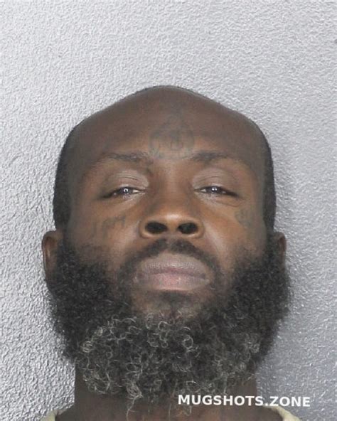 CURRY EMMANUEL TYRONE 10/12/2022 - Broward County Mugshots Zone