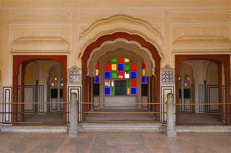 Jaipur's Hawa Mahal: The Complete Guide