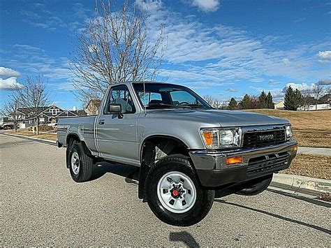 1991 Toyota pick up DX 4x4 One owner low miles 100% rust free - Classic Toyota Pickup 1991 for sale