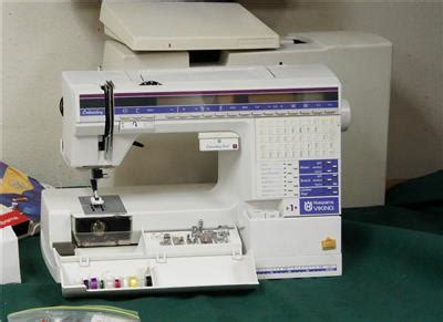 Husqvarna/Viking 1+ 1250 + Embroidery/Sewing Machine + Many Accessories ! r720d | eBay