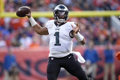 Jalen Hurts aims to lead Eagles to win over Saints | Football | phillytrib.com