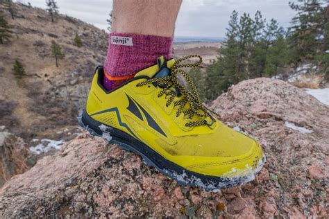 Cut in half: Altra Lone Peak 5.0 Review | RunRepeat